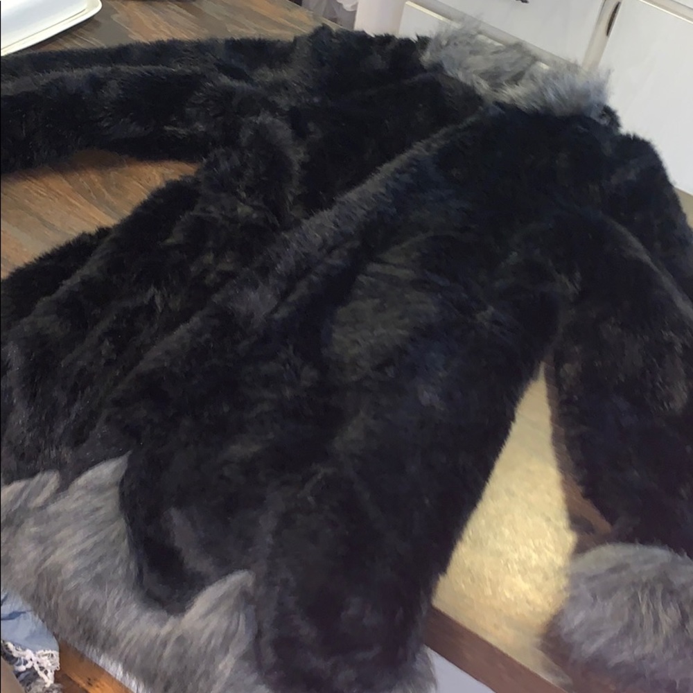 Fur coat - Picture 3 of 3